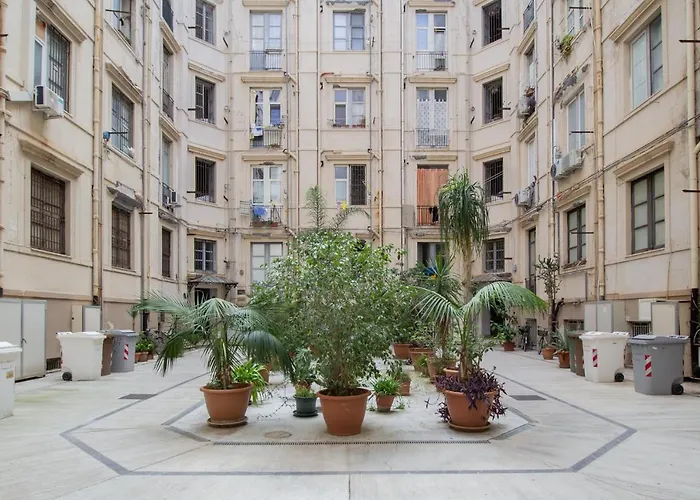Babbaluci - Centro Storico Bed & Breakfast 3*